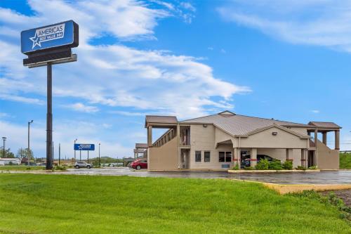 . Americas Best Value Inn Grayson