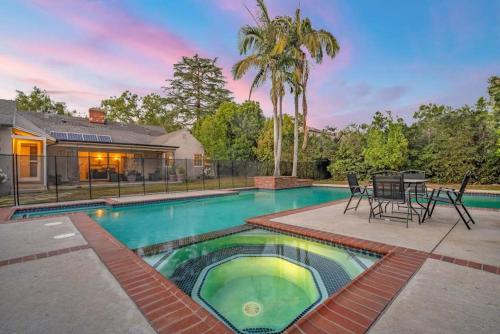 The Otsego Hideaway, Los Angeles