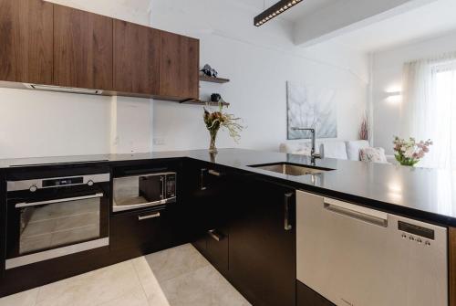 Bright & Spacious 1BR Apt - Central City Stay, Wellington (photo 6)