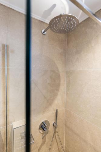 Triple Room with Balcony image 1