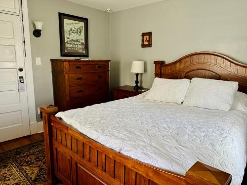 Hudson House Bed and Breakfast - image 5