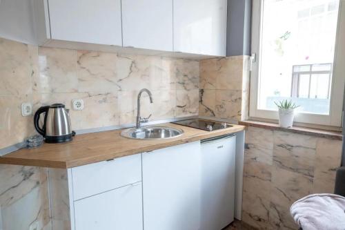 One-Bedroom Apartment with Balcony image 6