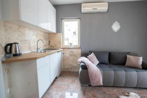 One-Bedroom Apartment with Balcony image 5
