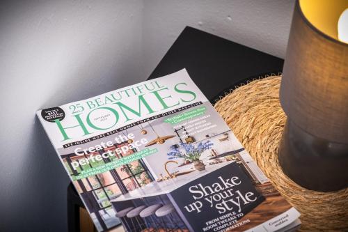 Wheatley House - Great Location - Free Parking, Self-Check-In, Fast Wifi and Smart TVs by Yoko Property, Milton Keynes (foto 3)