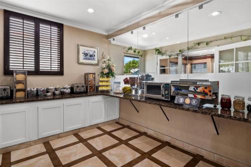 SureStay Hotel by Best Western Santa Monica in Los Angeles, USA