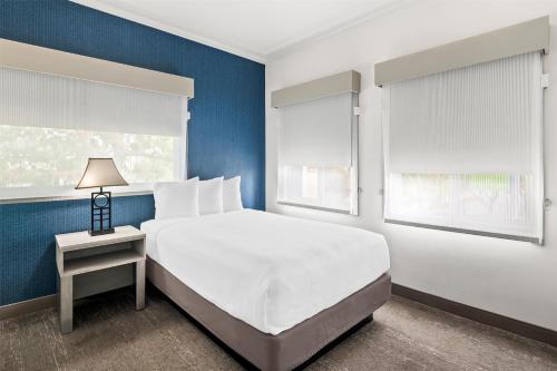 SureStay Hotel by Best Western Santa Monica - image 10