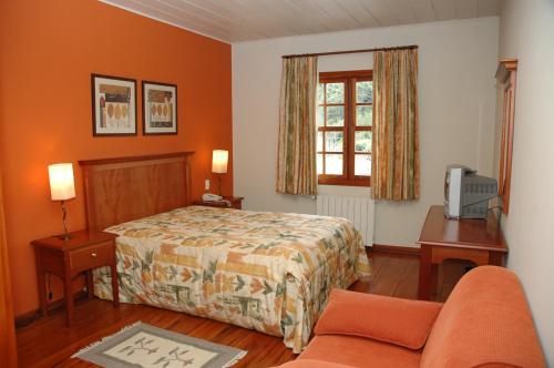 Deluxe Double Room image 3