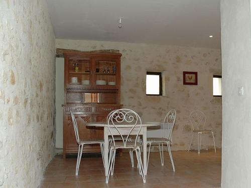 Gîte Cheillé 3 pièces 4 personnes - FR-1-381-20 - image 9