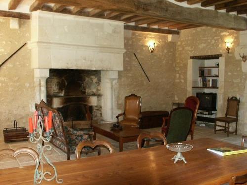 Gîte Orbigny 4 pièces 8 personnes - FR-1-381-199 - image 2