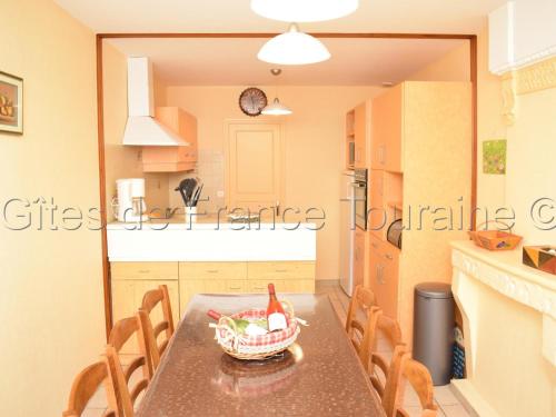 Gîte Tout Inclus avec Jardin, Proche Richelieu, Idéal Familles, Animaux Acceptés - FR-1-381-434 (Gite Tout Inclus avec Jardin, Proche Richelieu, Ideal Familles, Animaux Acceptes - FR-1-381-434) in La Tour-Saint-Gelin