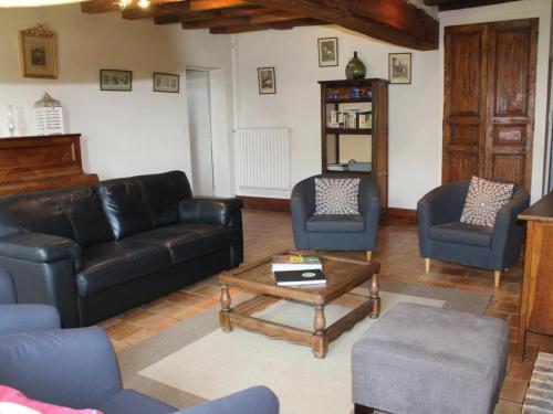 Gîte 18e avec piscine, jardin et équipements inclus, près des Châteaux de la Loire - FR-1-381-212 (Gite 18e avec piscine, jardin et equipements inclus, pres des Chateaux de la Loire - FR-1-381-212) in Saint-Épain