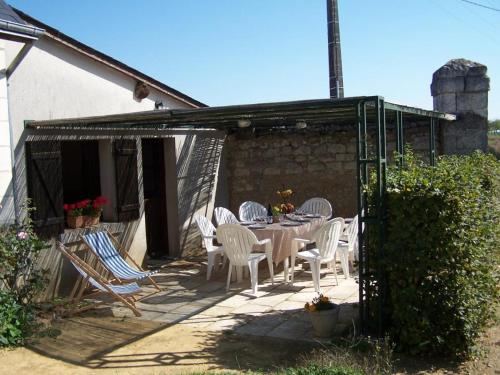 Gîte 18e avec piscine, jardin et équipements inclus, près des Châteaux de la Loire - FR-1-381-212 (Gite 18e avec piscine, jardin et equipements inclus, pres des Chateaux de la Loire - FR-1-381-212) in Saint-Épain