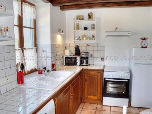 Gîte confortable avec grand jardin privé et WIFI - FR-1-381-494 (Gite confortable avec grand jardin prive et WIFI - FR-1-381-494) in Channay-Sur-Lathan