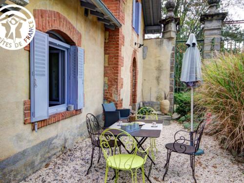 Gîte Montbrison 2 pièces 2 personnes - FR-1-496-158 - image 13