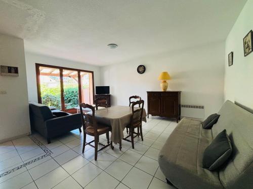 Holiday Home image 4