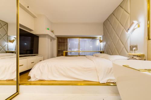 Shanghai Stylish Loft near Riverside Smart Home & Bathtub 上海精装复式公寓近黄浦江, Shanghai (foto 10)