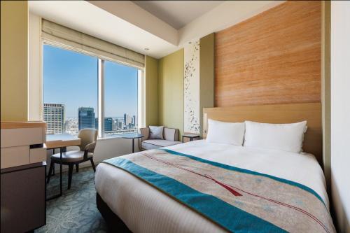 room detail thumbnail 1