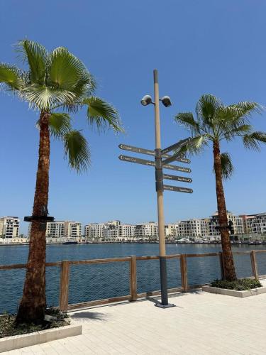 La Mer 1BR Ocean View 4 Pax, Дубай (фото 5)