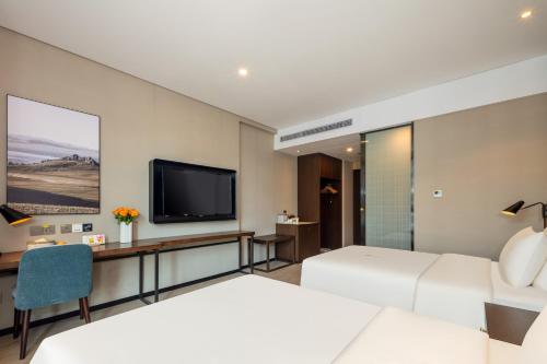 Superior Twin Room image 2