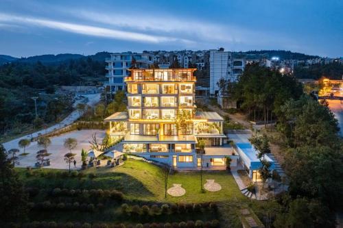 White House Yuanjing Hotel