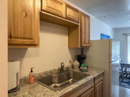Captain's Quarters - Reduced Price Tours! in Juneau