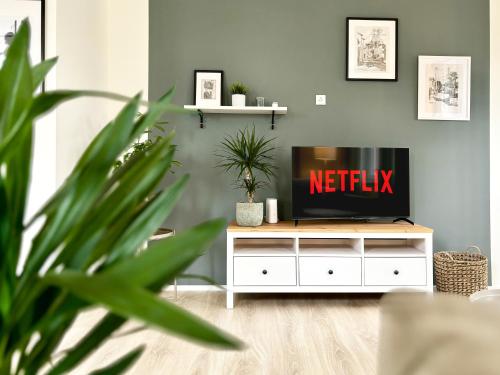 COZEE - Spacious Apartment With Netflix, Kaiserslautern (fotografie 4)
