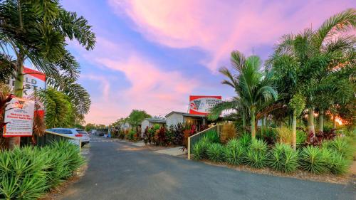 Exterior view of Emerald Tourist Park