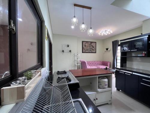 Villa  Kyuri  Lembang  in Cisarua