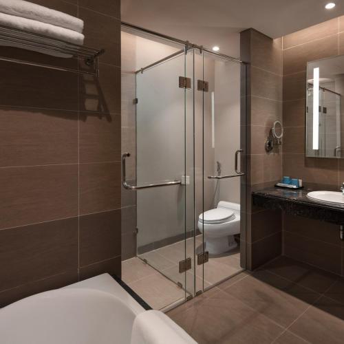 One-Bedroom Apartment with Balcony and City View image 1