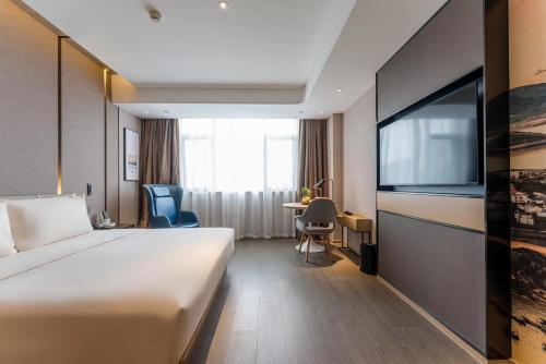 room detail thumbnail 1