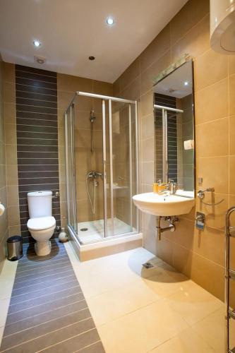 Belle Apartments - Luxury Apartments - image 3
