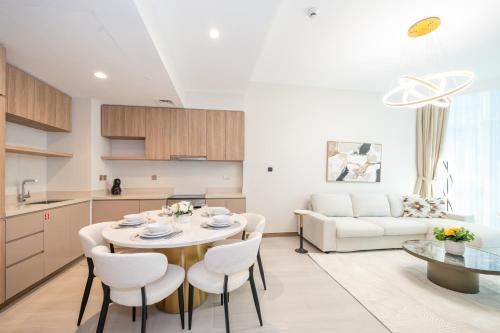 Stylish 2BR Fully Furnished Unit at Business Bay - image 8