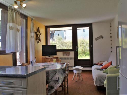 Appartement cosy a Risoul 1850 : 2 pieces, coin montagne, 6 couchages, ski aux pieds, terrasse sud - in Risoul