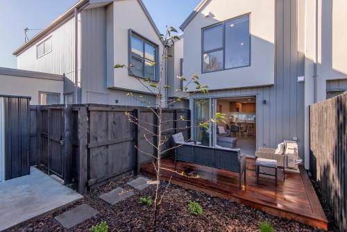 Cosy Oasis Close To CBD in Linwood