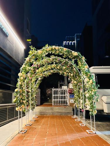 Spring of Donggyo 103 near Hongik Station, Soul (fotografie 2)