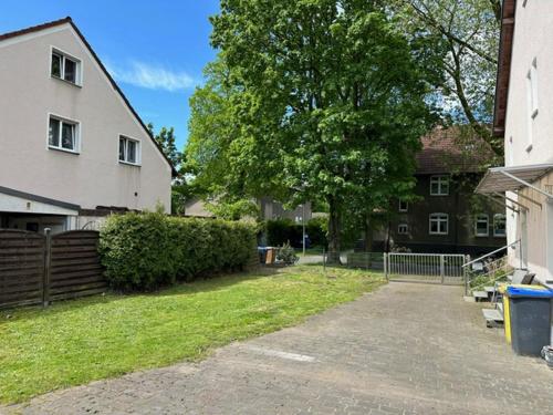 Haus Fröhlich (Haus Frohlich) in บอททรอพ