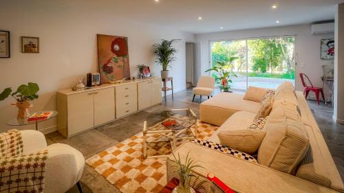 Esterno, Artist House With View Over The Hills in La Fontaine Sainte