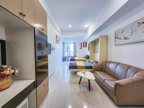 Central Apartments - RiverGate Residence Building