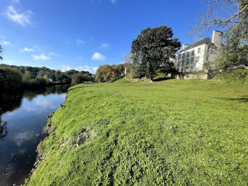 Manoir avec parc au bord du Trieux - Grand Appartement in Pontrieux