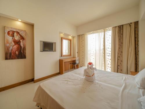 Family Room with Sea View image 8