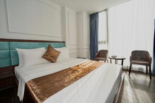 Deluxe Double Room image 4
