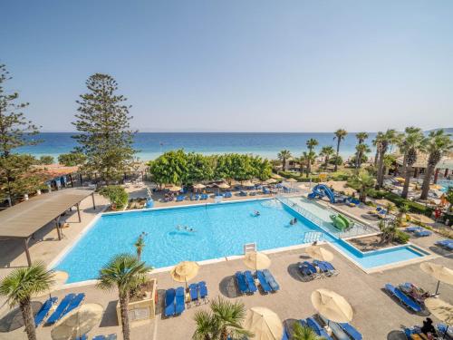 Double Room with Sea View image 4