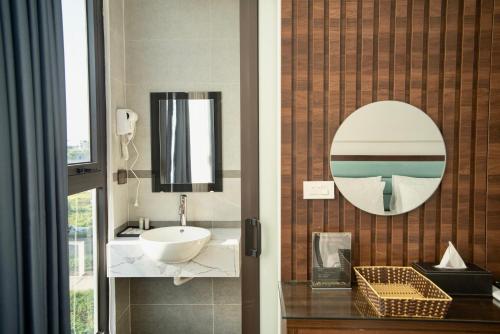 Deluxe Double Room image 1