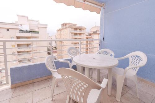 Two-Room Apartment image 6