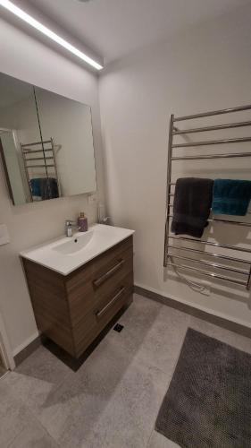 Cosy & modern - 1 bed apartment in central Frankton, Queenstown (fotografie 5)