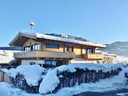 Chalet Tannweg In Sankt Johann In Tirol