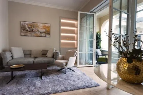 Luxury Home / 2-Raum-Apartment an der Frauenkirche in Dresden, Deutschland
