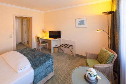 Deluxe Single Room image 10