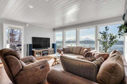 Groups & Family l Majestic views l FREE Parking, Tromsø (photo 5)