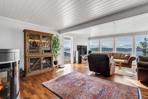 Groups & Family l Majestic views l FREE Parking, Tromsø (photo 8)